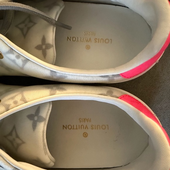 Louis Vuitton Cream and Gray Monogram Sneakers - Picture 6 of 14